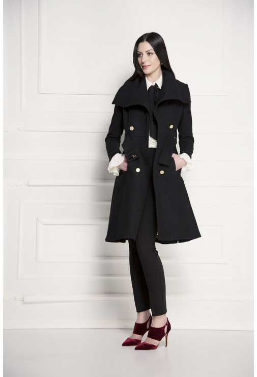 Double-breasted wool coat 